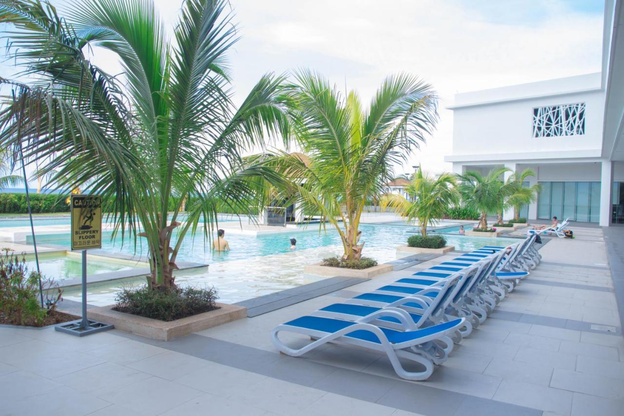 Oceanfront At Arterra, Fast Wifi, Nflix, Kitchen - B Or G Villa Lapu-Lapu City Buitenkant foto